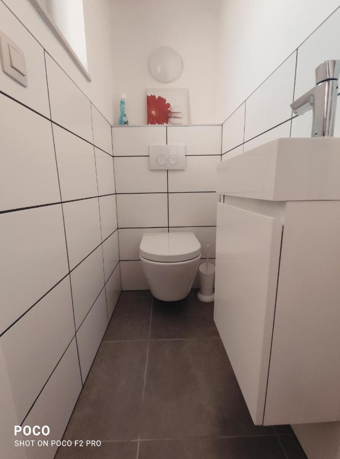 Vakantiewoning Polderhuis 10, Airco En Verwarming In Alle Kamers, Prive Parkeerplaats En Afgesloten Tuin Koksijde Exterior photo