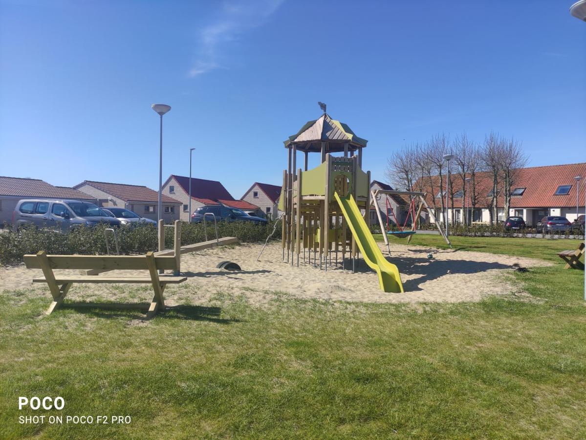 Vakantiewoning Polderhuis 10, Airco En Verwarming In Alle Kamers, Prive Parkeerplaats En Afgesloten Tuin Koksijde Exterior photo