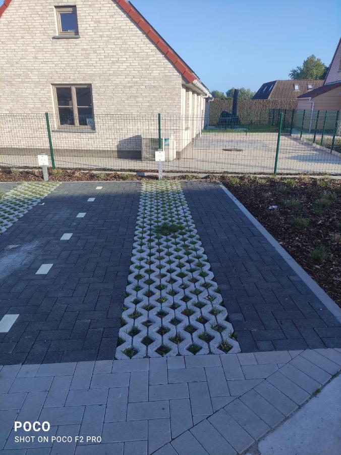 Vakantiewoning Polderhuis 10, Airco En Verwarming In Alle Kamers, Prive Parkeerplaats En Afgesloten Tuin Koksijde Exterior photo