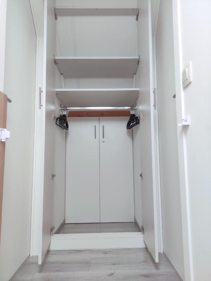 Vakantiewoning Polderhuis 10, Airco En Verwarming In Alle Kamers, Prive Parkeerplaats En Afgesloten Tuin Koksijde Exterior photo