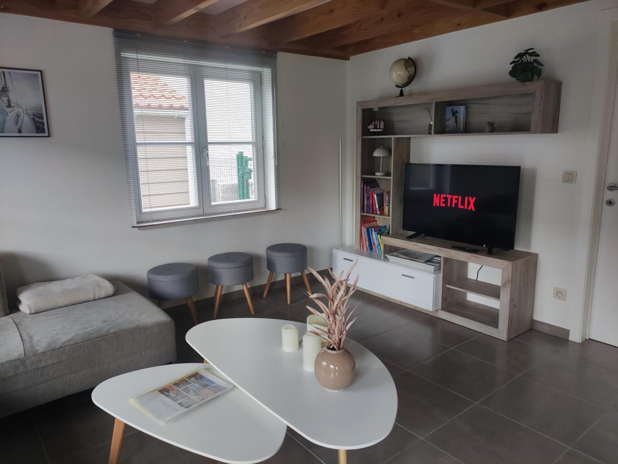 Vakantiewoning Polderhuis 10, Airco En Verwarming In Alle Kamers, Prive Parkeerplaats En Afgesloten Tuin Koksijde Exterior photo